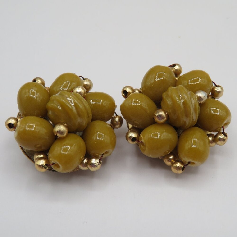 Vintage Hong Kong Cluster Clip-on Earrings Dark Yellow Green Gold Tone Accents